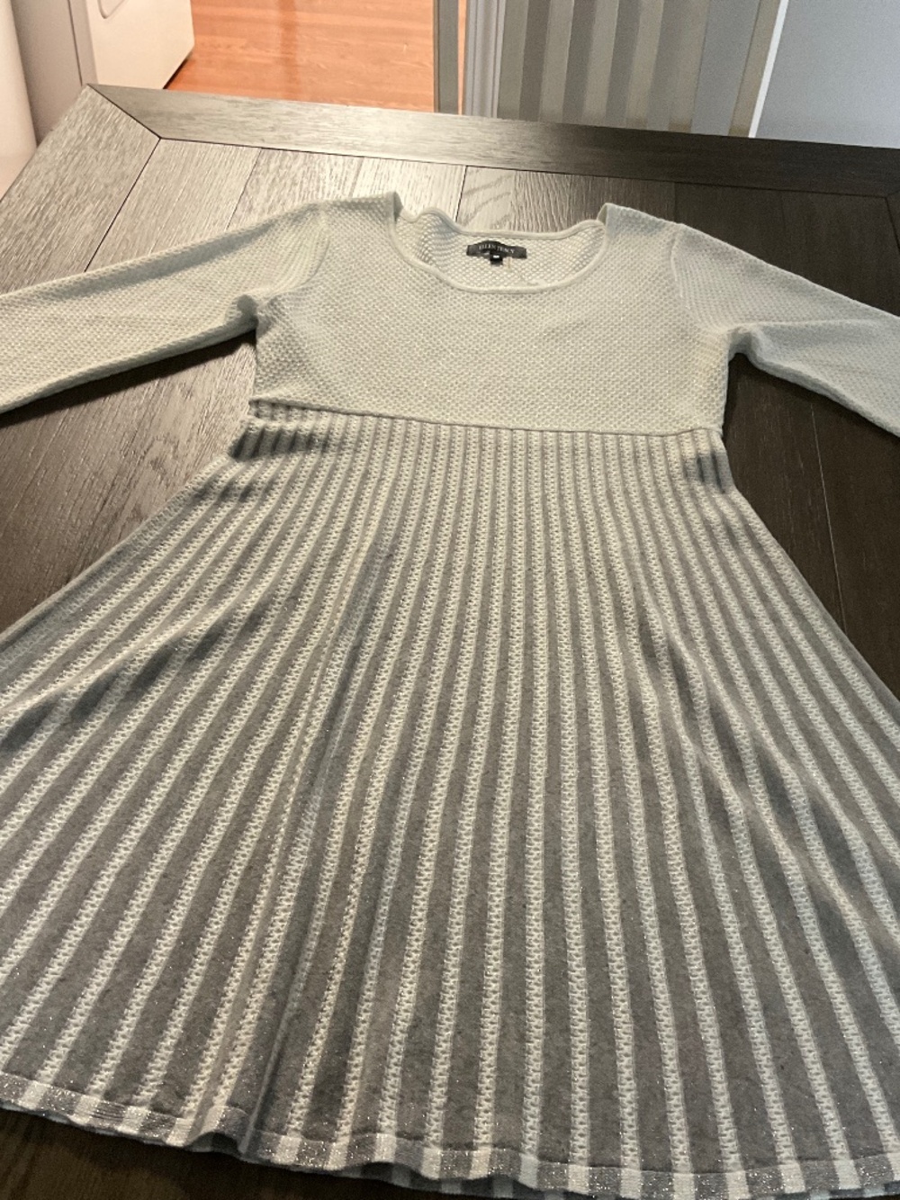 Sweater Dress Ellen Tracy Size Medium Grey/Silver Sparkle - New with Tags